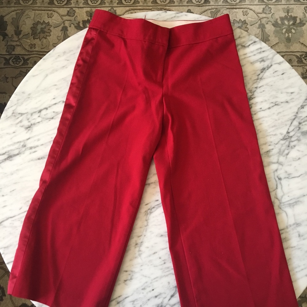 Like New BCBG Capris pants sz 0